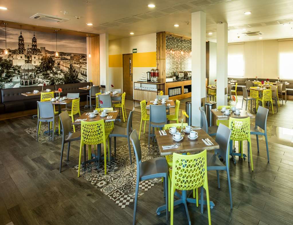 Mision Express Durango Hotell Restaurang bild