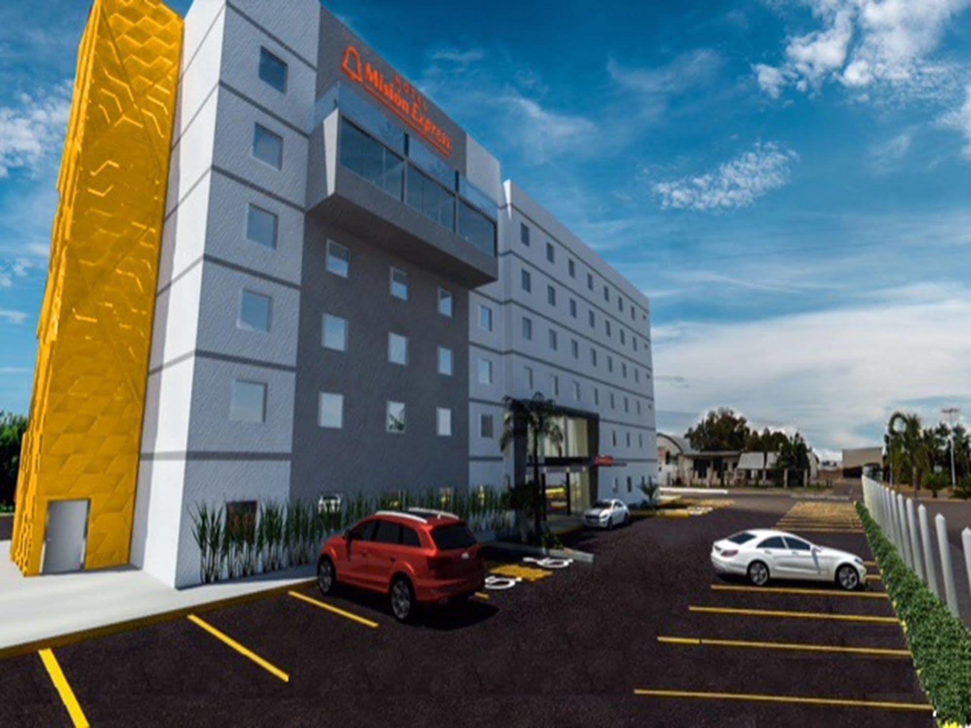 Mision Express Durango Hotell Exteriör bild